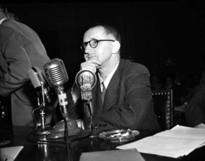 Brecht at the HUAC hearings, 30.10.1947